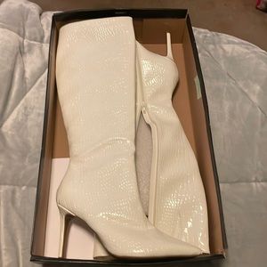 I.N.C white heel boots
